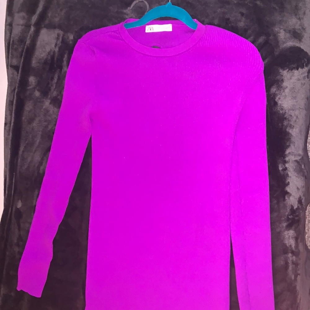 Bodycon purple fuchsia ribbed dress..a lil above the knee length..slightly worn